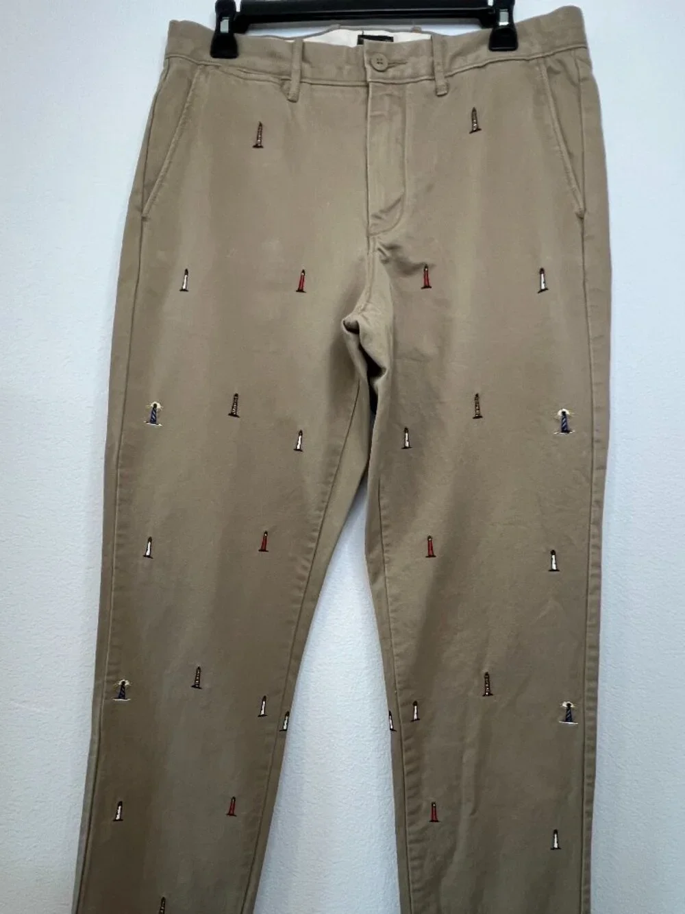 J Crew Mens 770 Straight Chinos Embroidered Lighthouses 32 X 32 100% Cotton - Picture 1 of 14